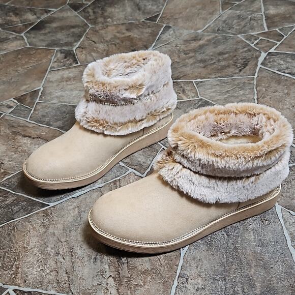 New in Box Bebe Nayelli Fur Ankle Booties in Sand Sz 7 - Picture 2 of 14